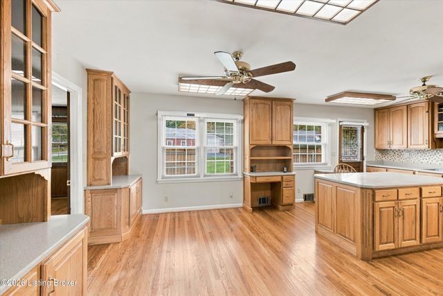 8110 Old Gate Rd, Louisville, KY 40241