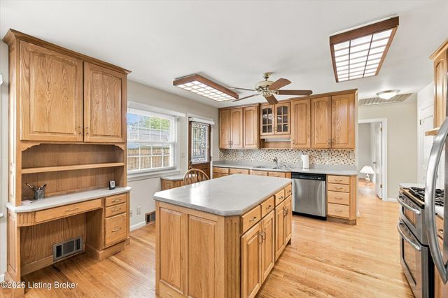 8110 Old Gate Rd, Louisville, KY 40241
