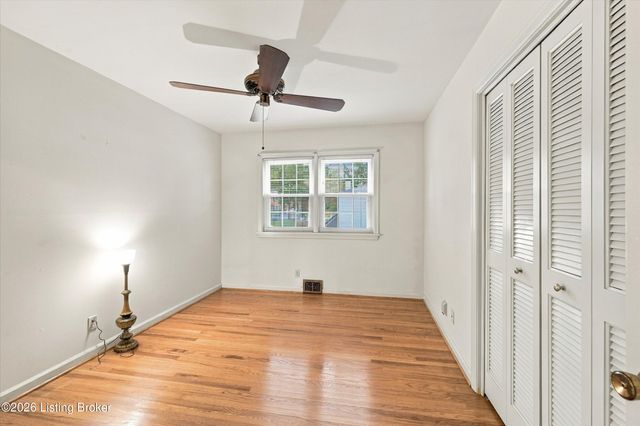 8110 Old Gate Rd, Louisville, KY 40241