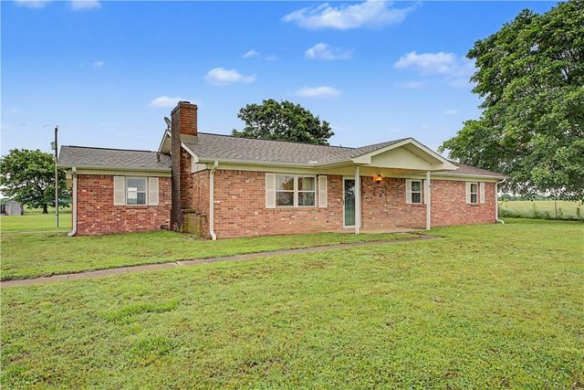 9858 State Line Road, Maysville, AR 72747