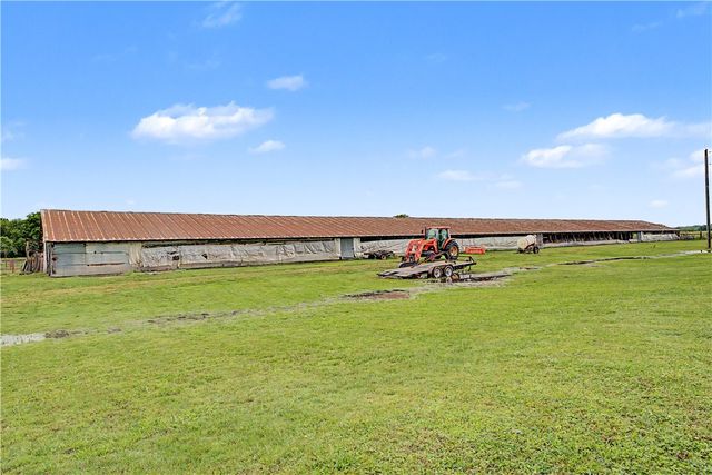 9858 State Line Road, Maysville, AR 72747