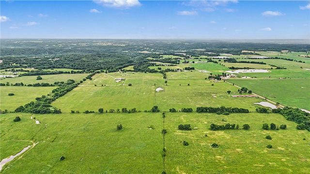 9858 State Line Road, Maysville, AR 72747