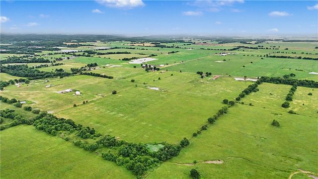 9858 State Line Road, Maysville, AR 72747