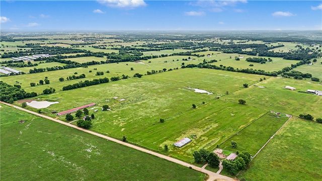 9858 State Line Road, Maysville, AR 72747