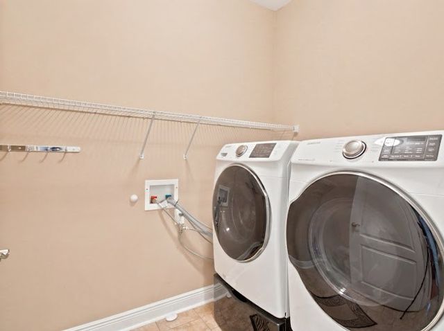207 Glen Oaks Drive, Dothan, AL 36301