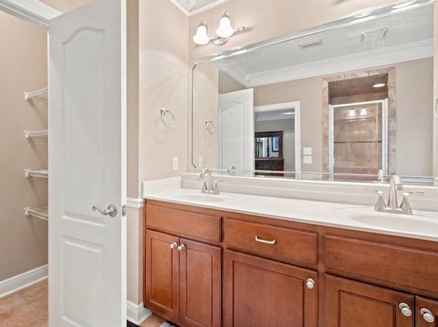 207 Glen Oaks Drive, Dothan, AL 36301