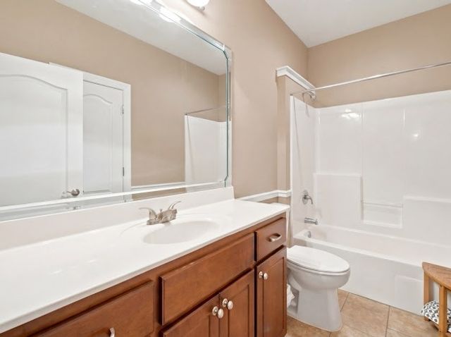 207 Glen Oaks Drive, Dothan, AL 36301