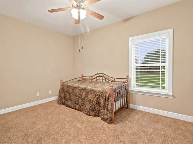 207 Glen Oaks Drive, Dothan, AL 36301