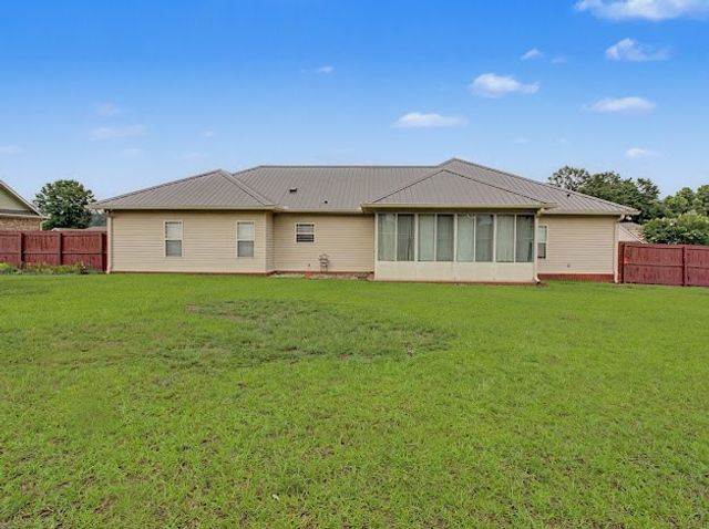207 Glen Oaks Drive, Dothan, AL 36301
