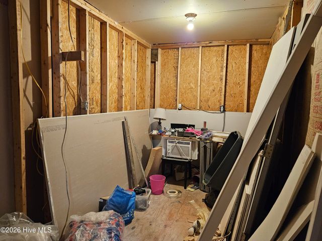 1213 Crawford Street, Elizabeth City, NC 27909