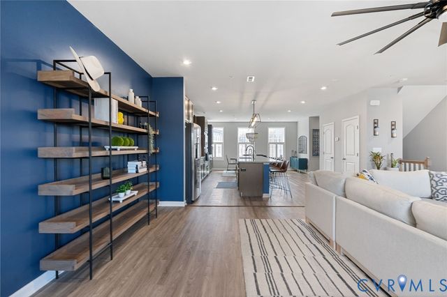 216 Brattice Dr, Midlothian, VA 23114