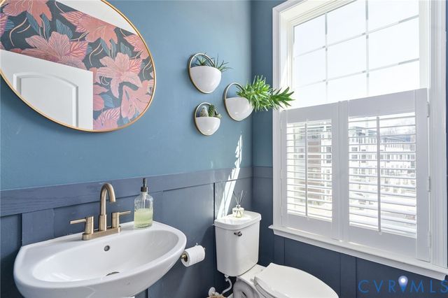 216 Brattice Dr, Midlothian, VA 23114