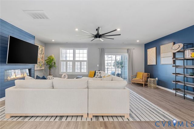 216 Brattice Dr, Midlothian, VA 23114