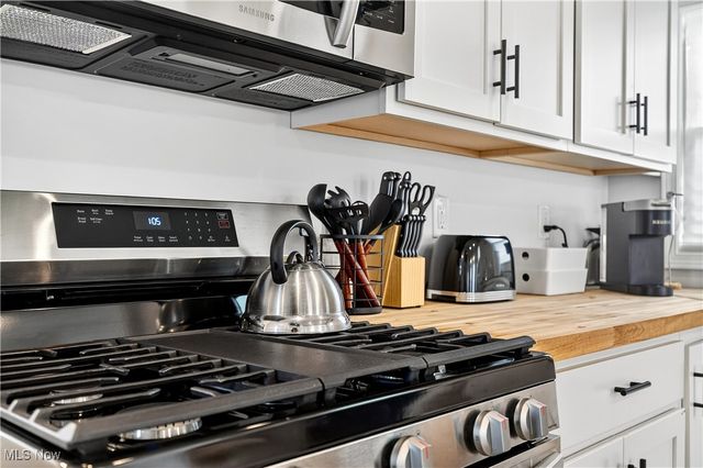 4849 Presidential Drive, Geneva On The Lake, OH 44041