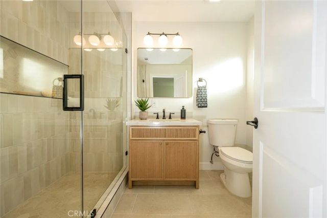 4155 Rose Avenue, Long Beach, CA 90807