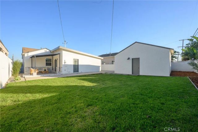 4155 Rose Avenue, Long Beach, CA 90807