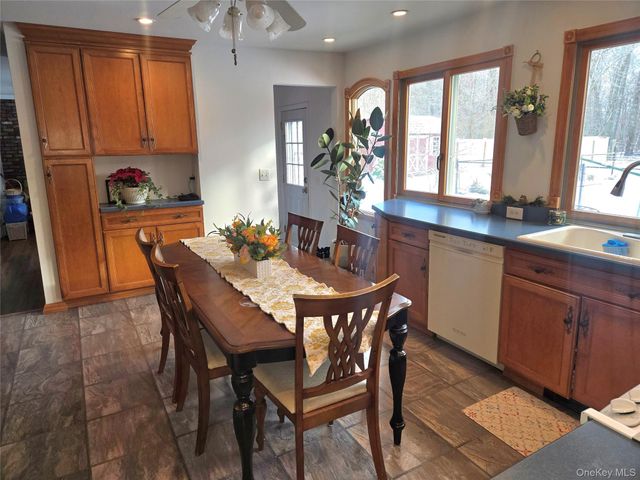 22 Rustic Road, Yaphank, NY 11980