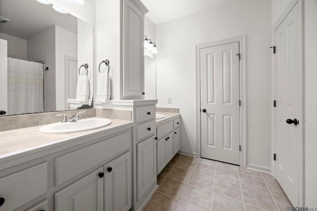 40462 Cross Creek Ave, Gonzales, LA 70737