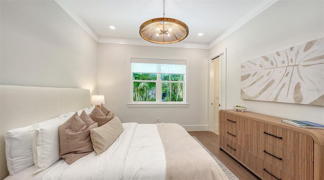 1521 S LAKE SHORE DRIVE, Sarasota, FL 34231