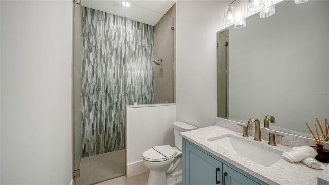 1521 S LAKE SHORE DRIVE, Sarasota, FL 34231