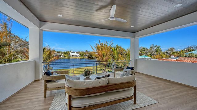 1521 S LAKE SHORE DRIVE, Sarasota, FL 34231