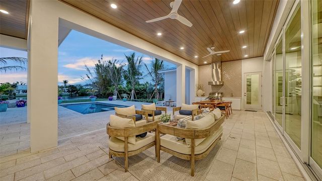 1521 S LAKE SHORE DRIVE, Sarasota, FL 34231
