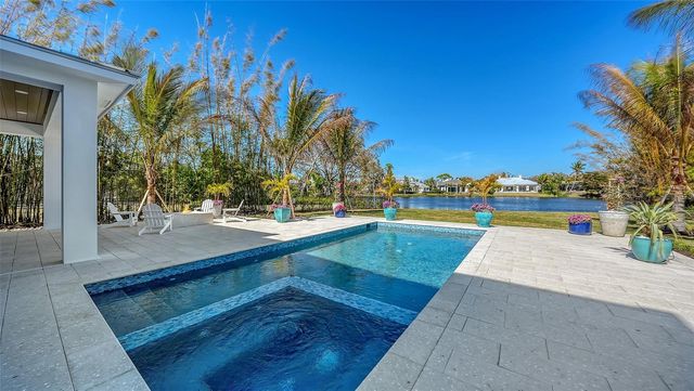 1521 S LAKE SHORE DRIVE, Sarasota, FL 34231