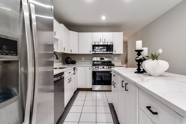 23 Powder Hill Way 23, Westborough, MA 01581