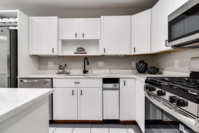 23 Powder Hill Way 23, Westborough, MA 01581