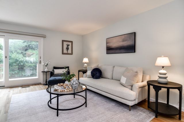 23 Powder Hill Way 23, Westborough, MA 01581