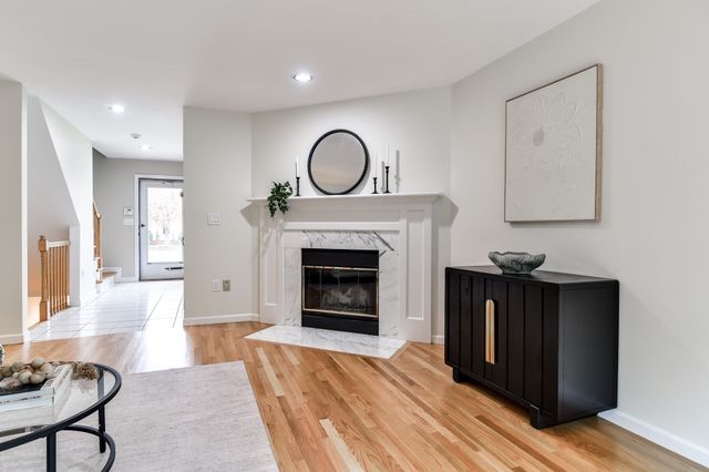23 Powder Hill Way 23, Westborough, MA 01581