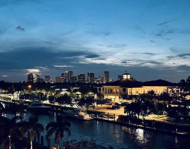 1701 12th Court, Fort Lauderdale, FL 33316