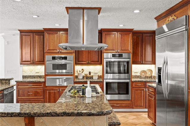 351 S JULIA CIRCLE, St Pete Beach, FL 33706