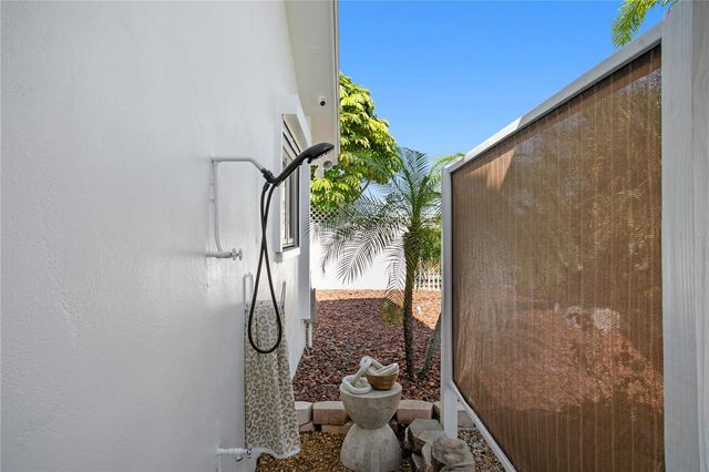 351 S JULIA CIRCLE, St Pete Beach, FL 33706