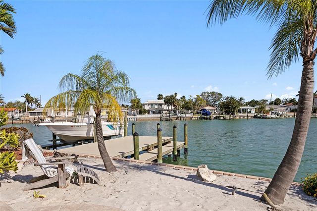 351 S JULIA CIRCLE, St Pete Beach, FL 33706