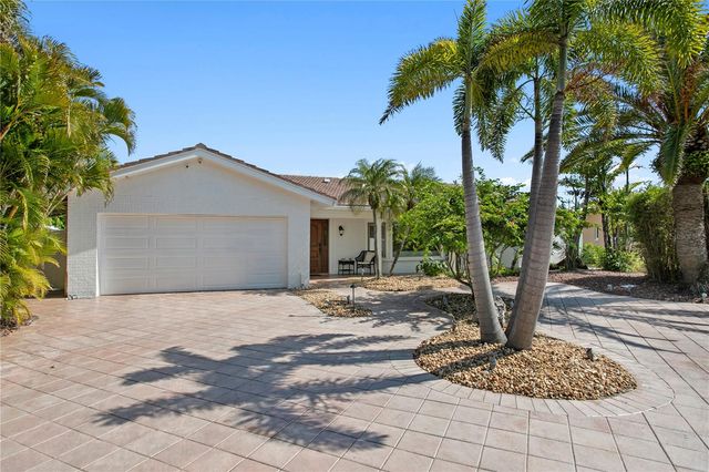 351 S JULIA CIRCLE, St Pete Beach, FL 33706