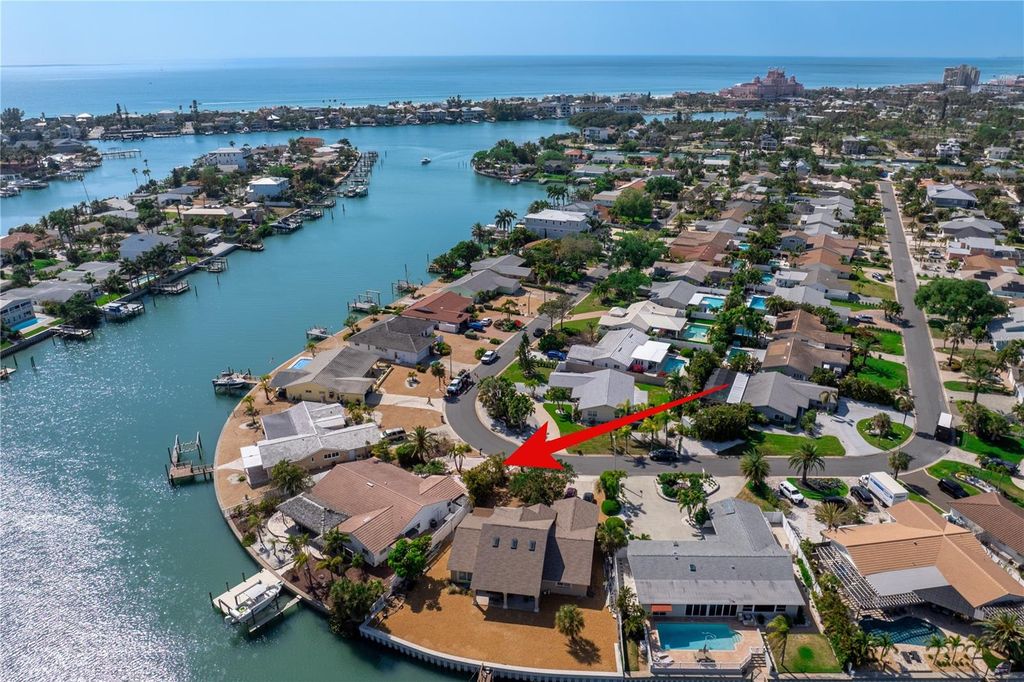 351 S JULIA CIRCLE, St Pete Beach, FL 33706