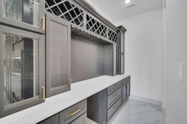 111 Barefoot Bay Boulevard, Corsicana, TX 75109