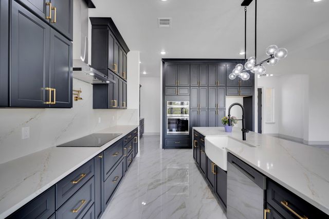 111 Barefoot Bay Boulevard, Corsicana, TX 75109