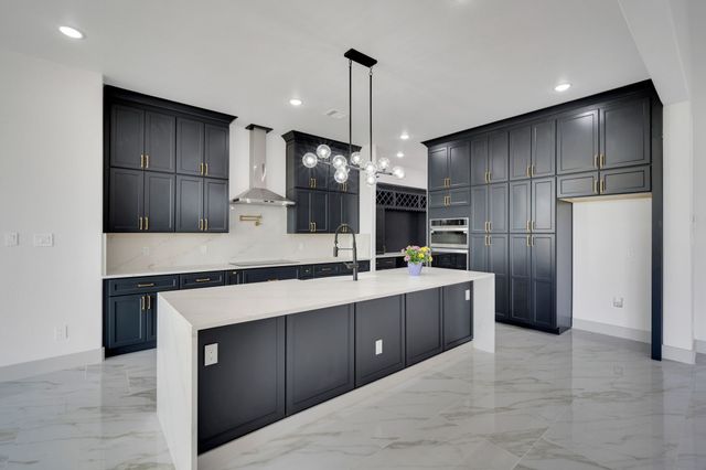 111 Barefoot Bay Boulevard, Corsicana, TX 75109