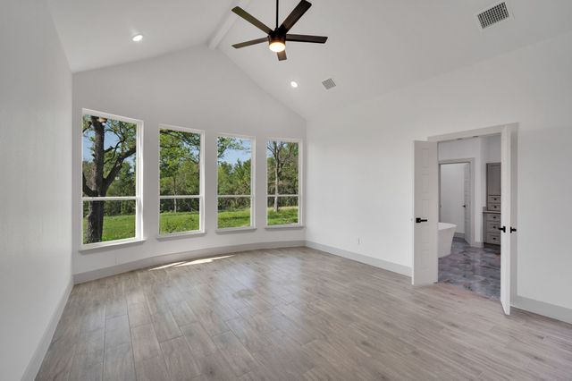 111 Barefoot Bay Boulevard, Corsicana, TX 75109