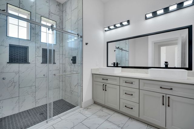 111 Barefoot Bay Boulevard, Corsicana, TX 75109