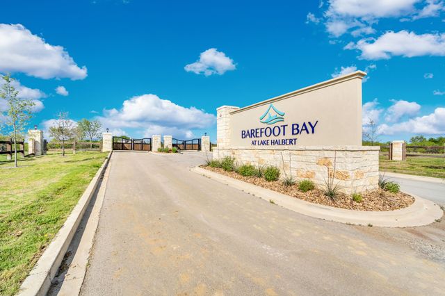 111 Barefoot Bay Boulevard, Corsicana, TX 75109