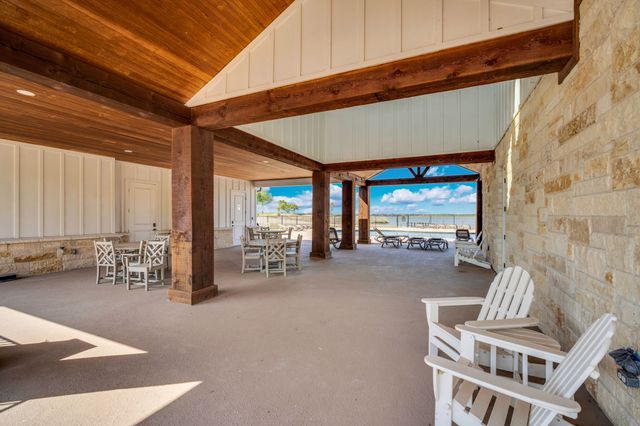 111 Barefoot Bay Boulevard, Corsicana, TX 75109