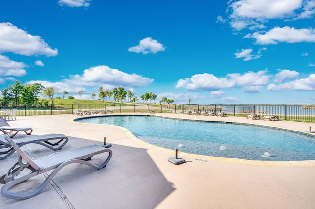 111 Barefoot Bay Boulevard, Corsicana, TX 75109