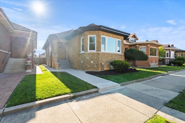 8241 S Aberdeen Street, Chicago, IL 60620