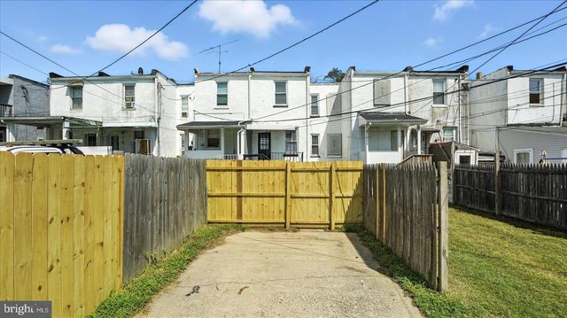 111 EASTERN BLVD, Essex, MD 21221