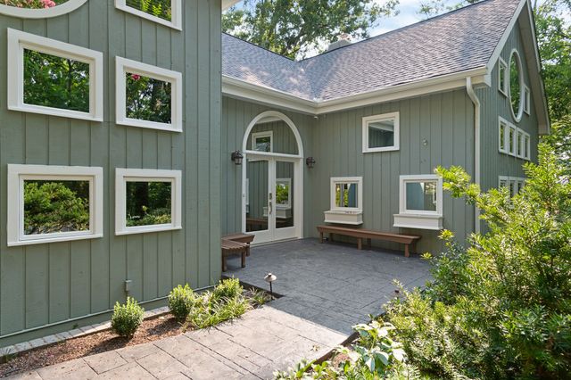 6038 Sherwood Ct, Nashville, TN 37215