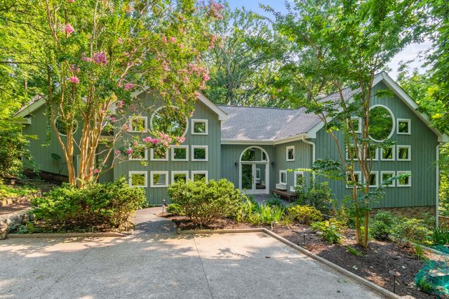 6038 Sherwood Ct, Nashville, TN 37215