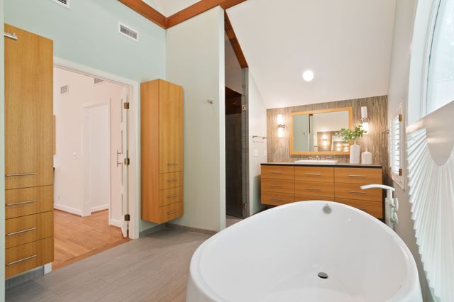 6038 Sherwood Ct, Nashville, TN 37215